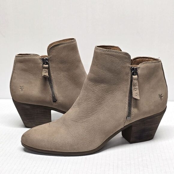 Frye “Judith double zip” Taupe grey Leather Ankle Booties Boots 9